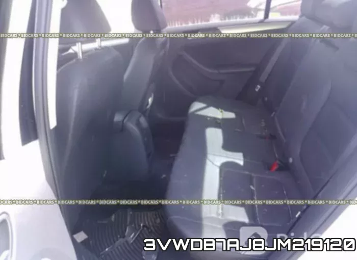 3VWDB7AJ8JM219120 фото 9