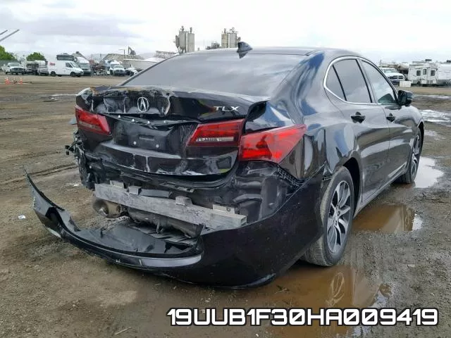 19UUB1F30HA009419 фото 5