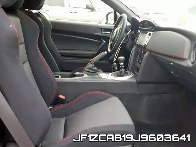 JF1ZCAB19J9603641 фото 6