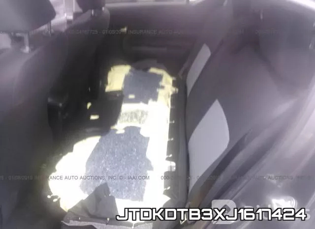 JTDKDTB3XJ1617424 фото 9