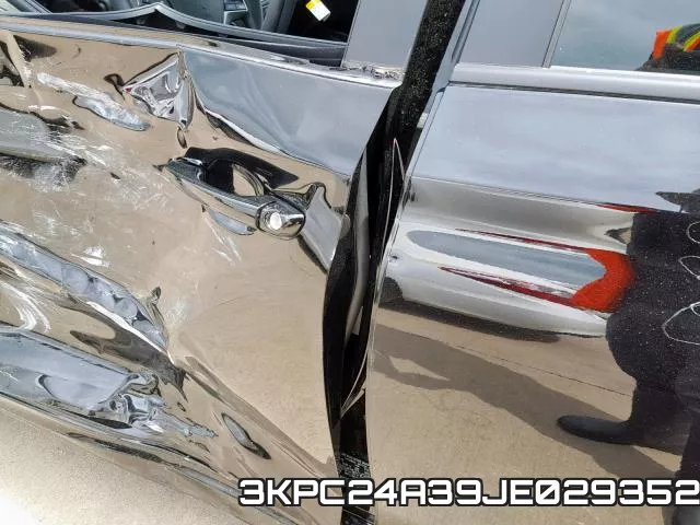 3KPC24A39JE029352 фото 2