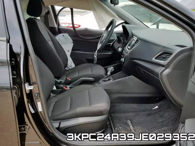3KPC24A39JE029352 фото 6