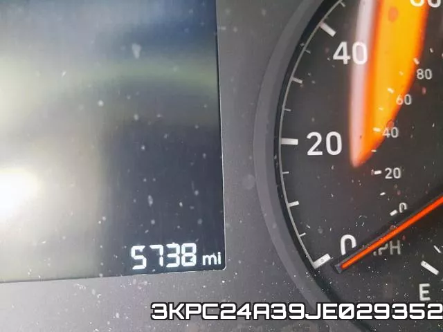 3KPC24A39JE029352 фото 9
