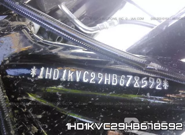 1HD1KVC29HB678592 фото 2