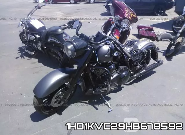 1HD1KVC29HB678592 фото 3
