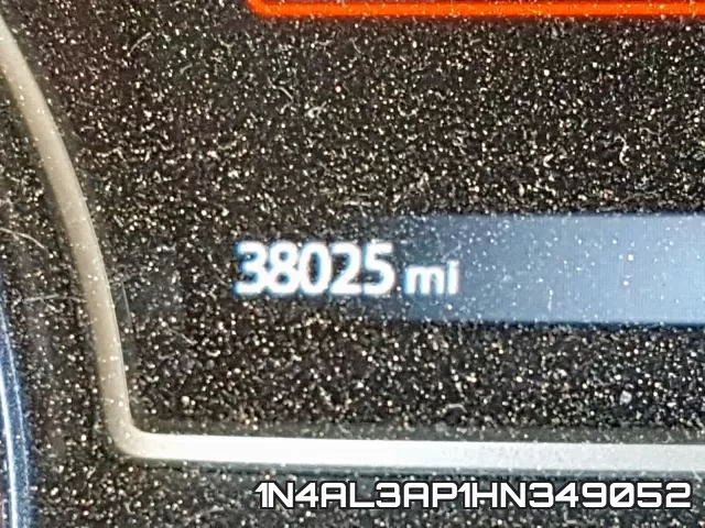 1N4AL3AP1HN349052 фото 9
