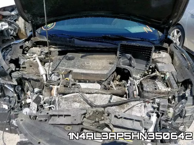 1N4AL3AP5HN350642 фото 8
