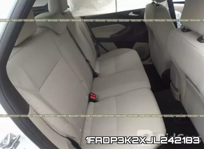 1FADP3K2XJL242183 фото 9