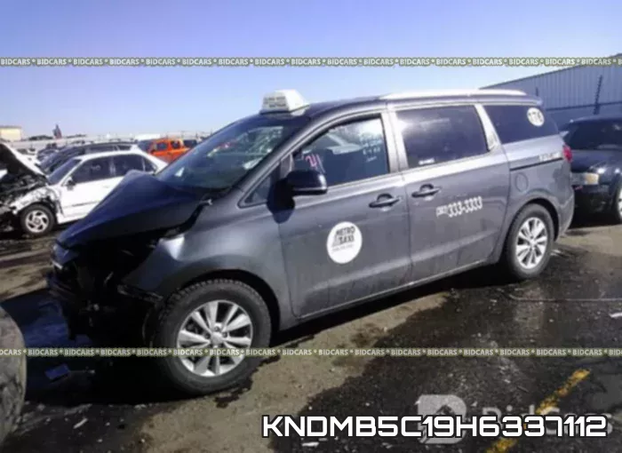 KNDMB5C19H6337112 фото 3