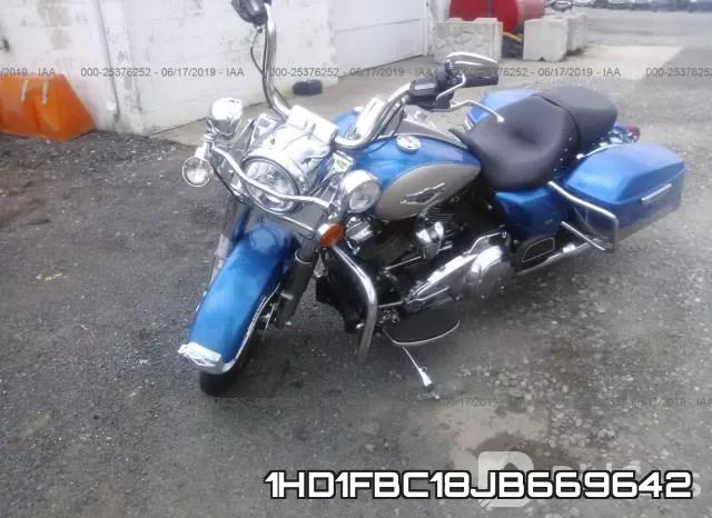 1HD1FBC18JB669642 фото 3