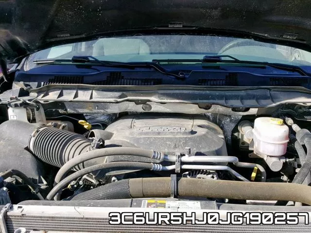 3C6UR5HJ0JG190257 фото 8