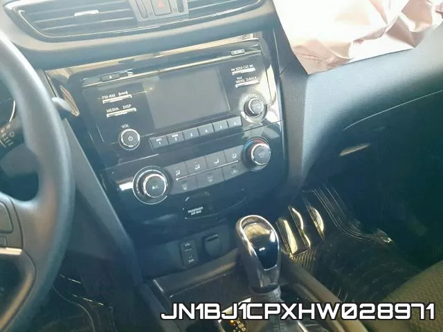 JN1BJ1CPXHW028971 фото 10
