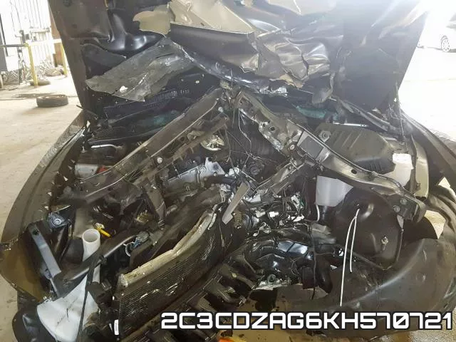 2C3CDZAG6KH570721 фото 8