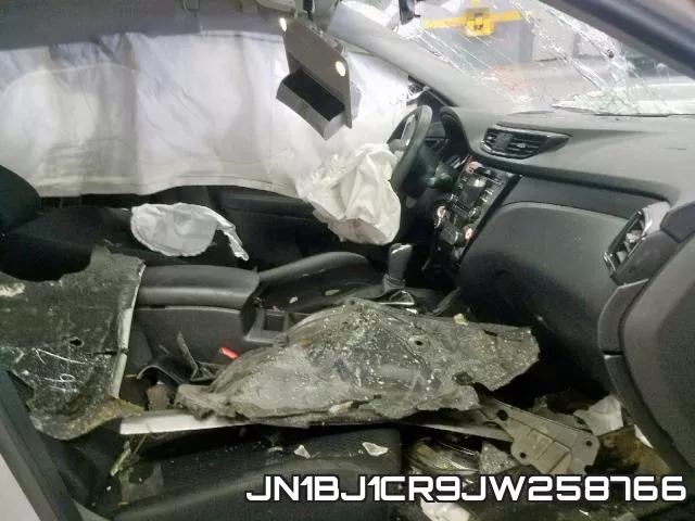 JN1BJ1CR9JW258766 фото 6