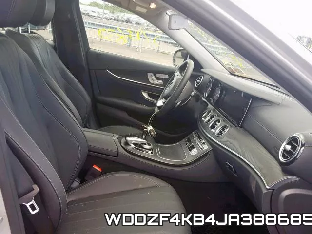 WDDZF4KB4JA388685 фото 6