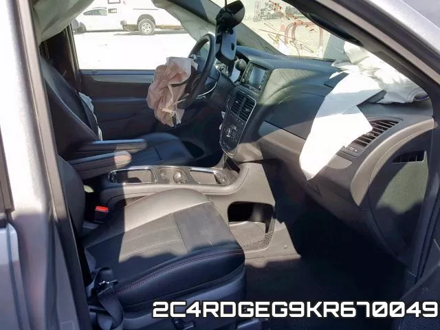 2C4RDGEG9KR670049 фото 6