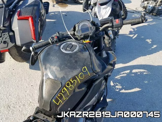 JKAZR2B19JA000745 фото 6
