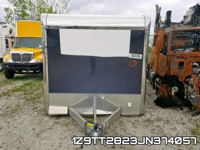 1Z9TT2823JN374057 фото 3