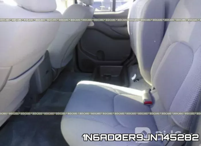 1N6AD0ER9JN745282 фото 9