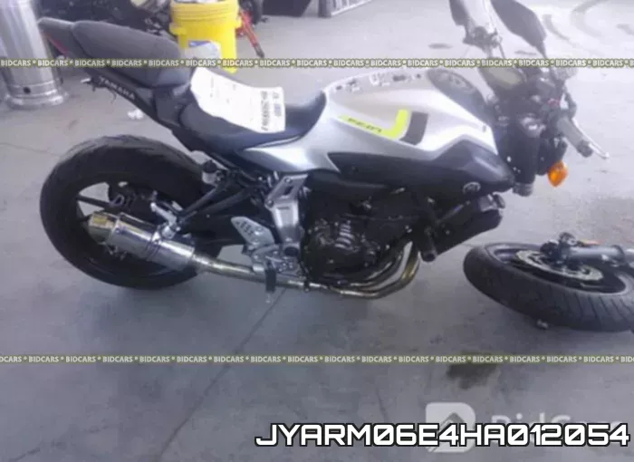 JYARM06E4HA012054 фото 9
