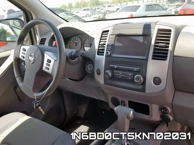 1N6BD0CT5KN702031 фото 10