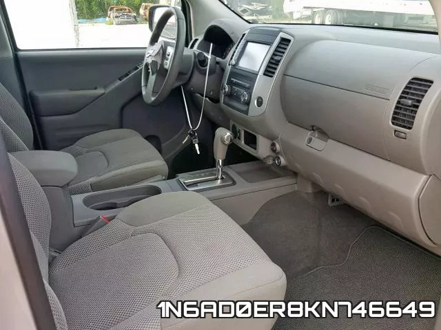 1N6AD0ER8KN746649 фото 6