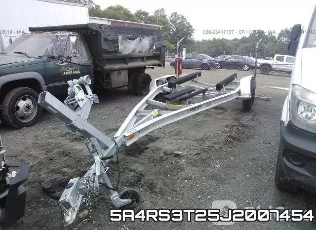 5A4RS3T25J2007454 фото 3
