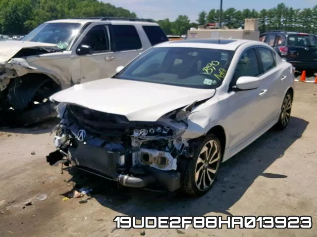 19UDE2F88HA013923 фото 3