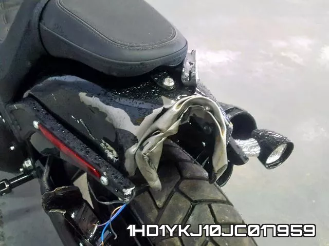 1HD1YKJ10JC017959 фото 10