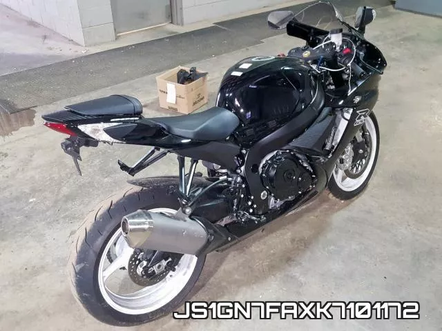 JS1GN7FAXK7101172 фото 5
