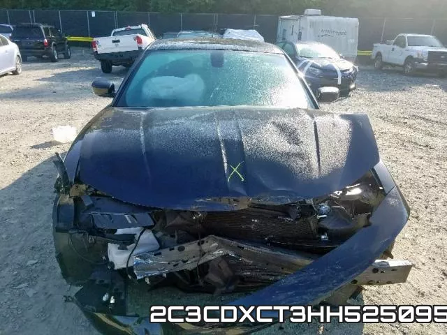 2C3CDXCT3HH525095 фото 8