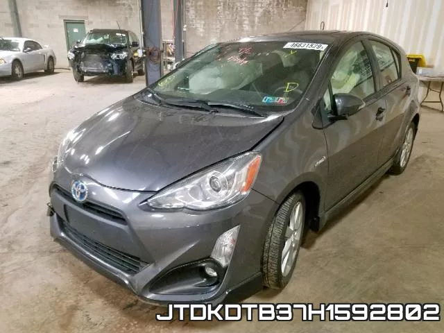 JTDKDTB37H1592802 фото 3