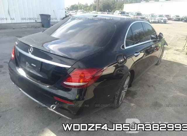 WDDZF4JB5JA382993 фото 5