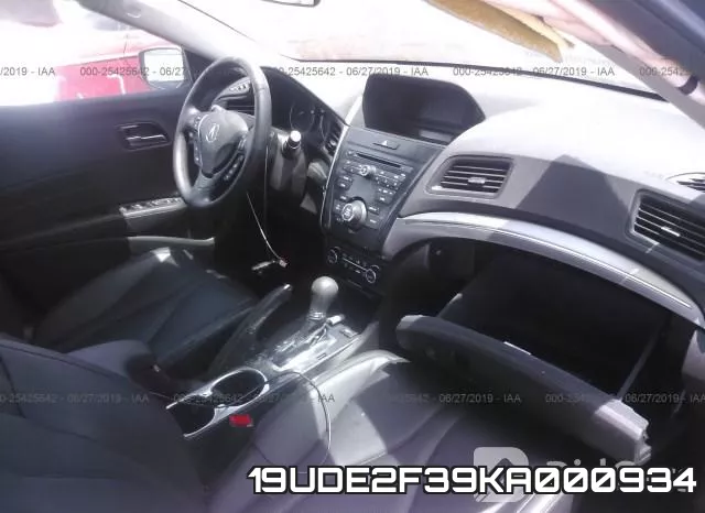 19UDE2F39KA000934 фото 6