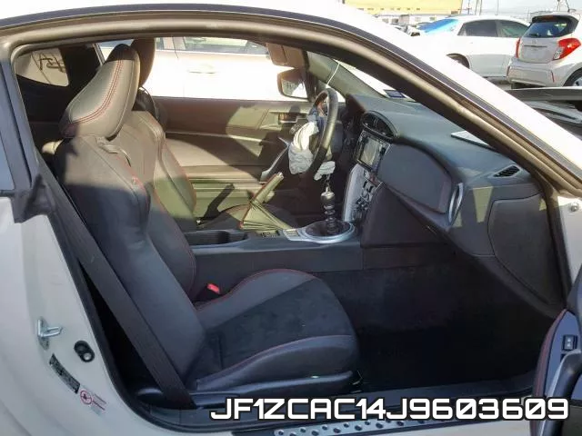 JF1ZCAC14J9603609 фото 6