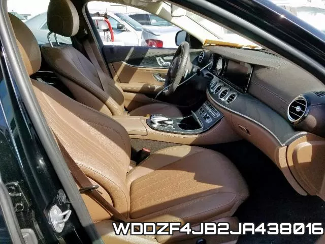 WDDZF4JB2JA438016 фото 6