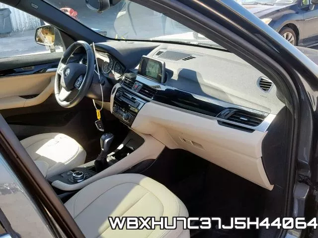WBXHU7C37J5H44064 фото 6