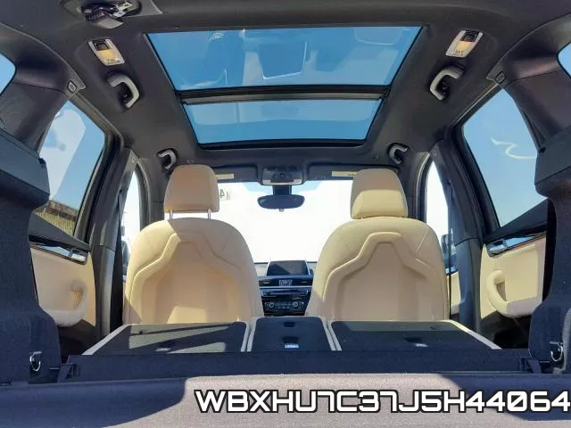 WBXHU7C37J5H44064 фото 10