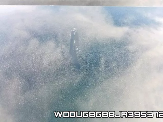 WDDUG8GB8JA395372 фото 10