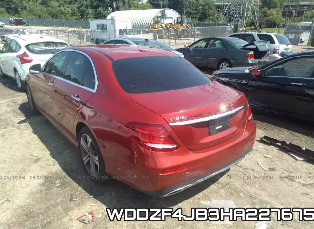 WDDZF4JB3HA227675 фото 4