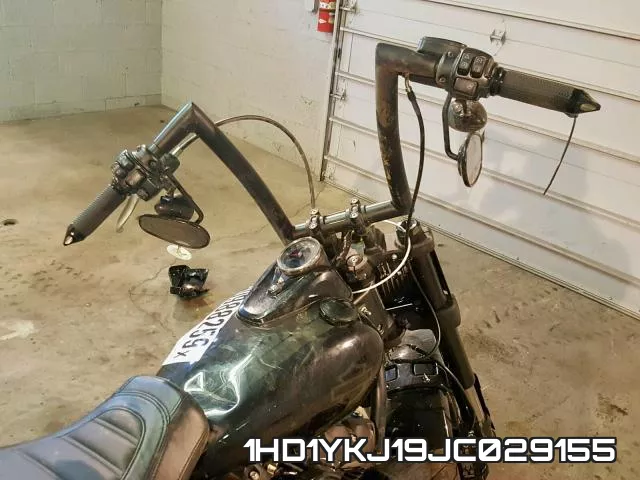 1HD1YKJ19JC029155 фото 6