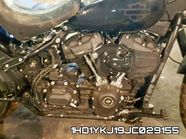 1HD1YKJ19JC029155 фото 8
