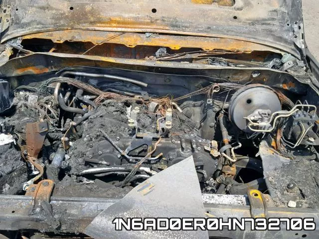 1N6AD0ER0HN732706 фото 8