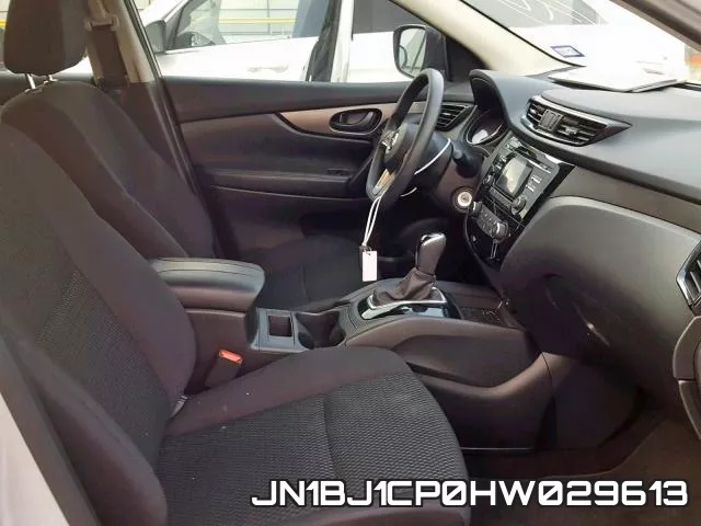 JN1BJ1CP0HW029613 фото 6
