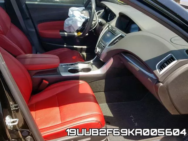 19UUB2F69KA005604 фото 6