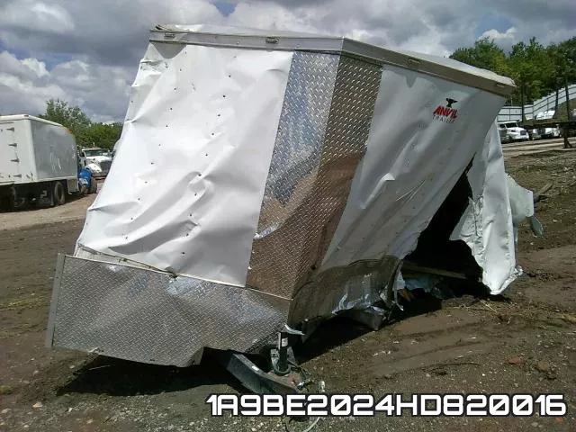 1A9BE2024HD820016 фото 3