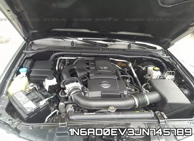 1N6AD0EV3JN745789 фото 2