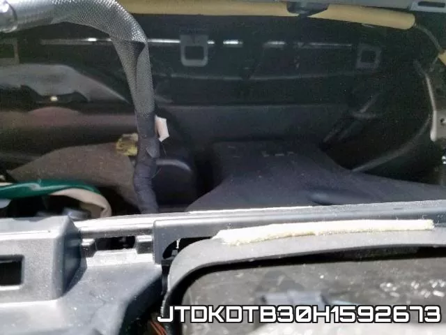 JTDKDTB30H1592673 фото 9