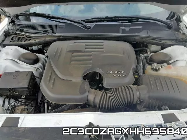 2C3CDZAGXHH635840 фото 8