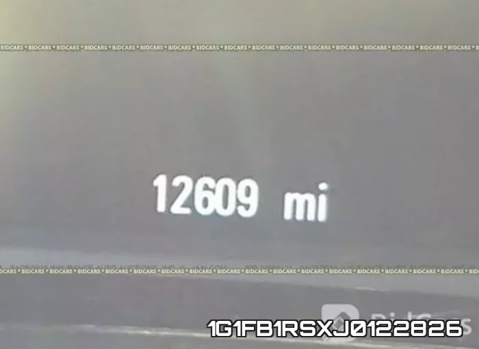1G1FB1RSXJ0122826 фото 8